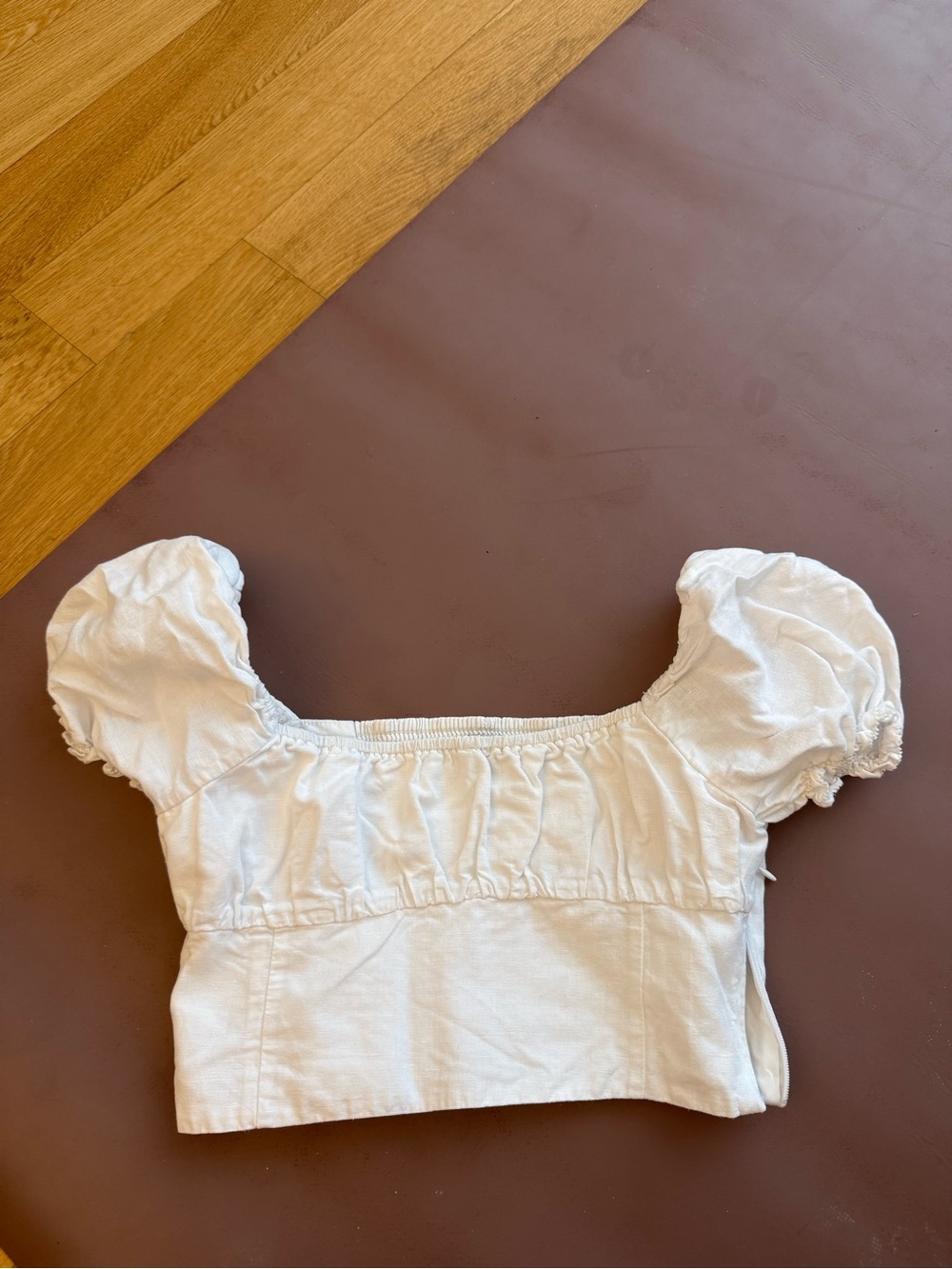 ARITZIA Sunday Best White Puff Sleeve Crop Top Size S